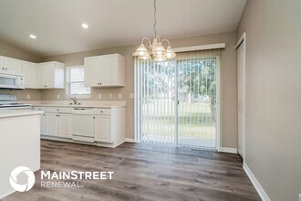 3421 32nd St SW in Lehigh Acres, FL - Foto de edificio - Building Photo