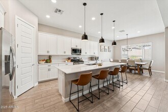 3236 W Peak View Rd in Phoenix, AZ - Building Photo - Building Photo