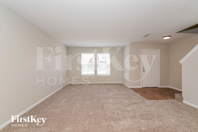 358 Springfield Cir in Greenwood, IN - Building Photo - Building Photo