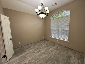 164 S Holly Laurel Cir in Spring, TX - Foto de edificio - Building Photo