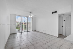 3551 SW 9th Terrace in Miami, FL - Foto de edificio - Building Photo