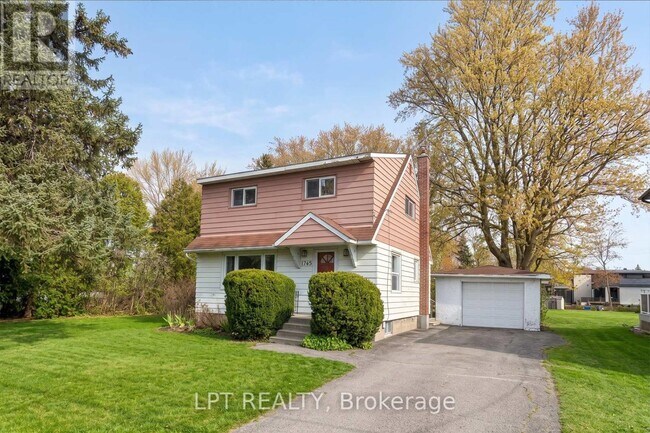 1745 Ortona Ave in Ottawa, ON - Building Photo - Building Photo
