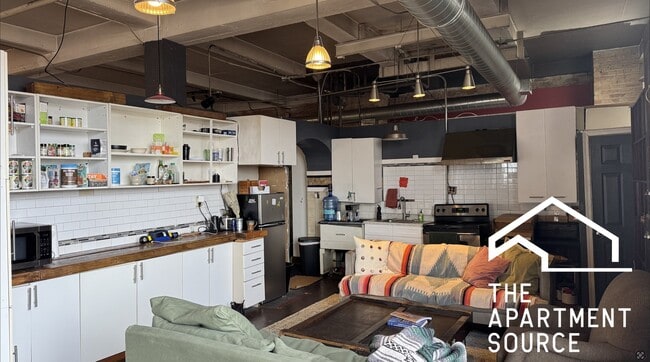 3144 W Carroll Ave, Unit H in Chicago, IL - Building Photo - Building Photo