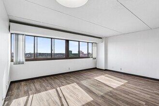 Chateau Student Housing Cooperative in Minneapolis, MN - Building Photo - Building Photo