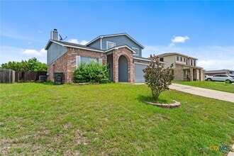 5206 Oster Dr in Killeen, TX - Foto de edificio - Building Photo