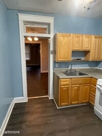 2528 Aisquith St photo'