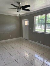145 NE 191st St in Miami, FL - Building Photo - Building Photo