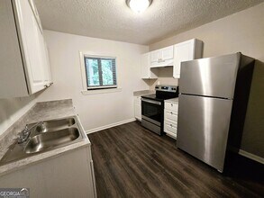 3627 Forrest Park Rd SE, Unit 10 in Atlanta, GA - Building Photo - Building Photo