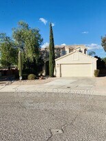 9599 N Crestone Dr in Tucson, AZ - Building Photo