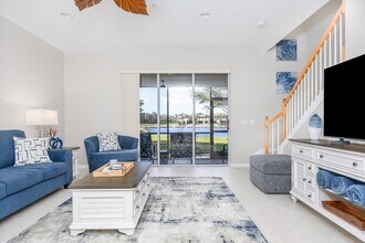 3181 Cottonwood Bend, Unit 11E-203 in Ft. Myers, FL - Foto de edificio - Building Photo