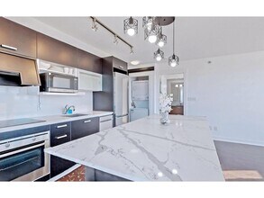 10777 University Dr in Surrey, BC - Building Photo - Building Photo