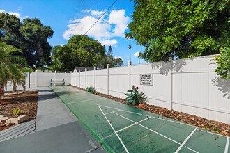 1220 Rhodes Ave in Sarasota, FL - Building Photo - Building Photo