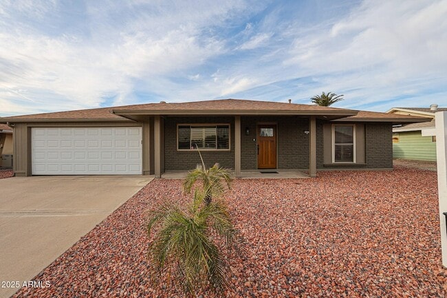 14050 N Sahara Dr in Sun City, AZ - Building Photo - Building Photo