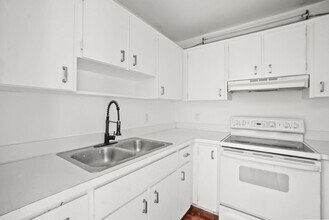 12056 Ellison Wilson Rd in North Palm Beach, FL - Building Photo - Building Photo