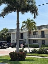 714 Northlake Blvd in North Palm Beach, FL - Building Photo - Building Photo