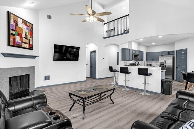 property at 6818 Catarina Cir