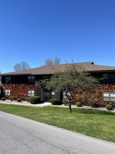 Chicopee Mews in Camillus, NY - Building Photo - Building Photo