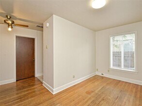 1814 W 38th St in Austin, TX - Building Photo - Building Photo