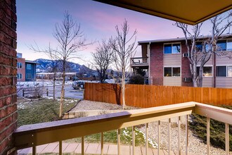 Coronado Apartments in Boulder, CO - Building Photo - Building Photo