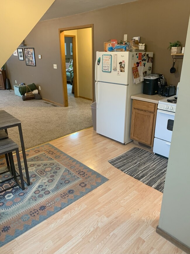 1412 N 6th St, Unit 1 in Mankato, MN - Building Photo - Building Photo