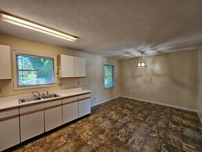 2865 University Ave in Morgantown, WV - Foto de edificio - Building Photo