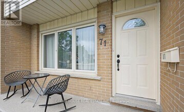 71 Overlea Dr in Kitchener, ON - Building Photo - Building Photo
