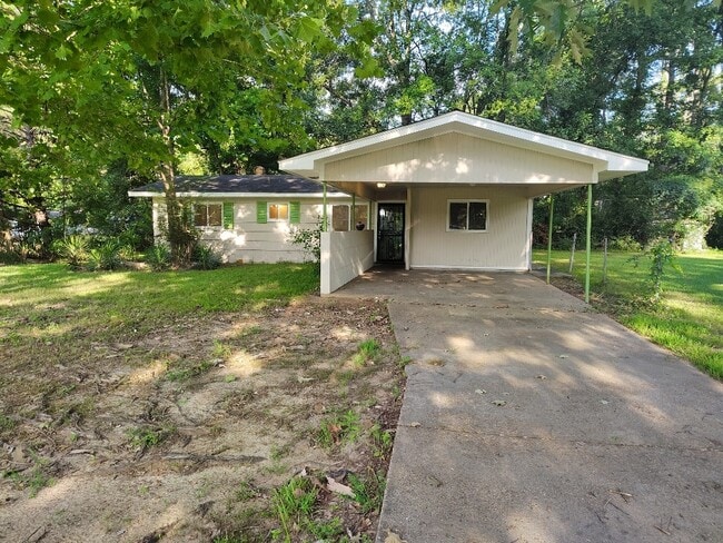 property at 5344 Queen Mary Ln
