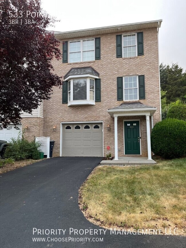 property at 533 Pointe Dr