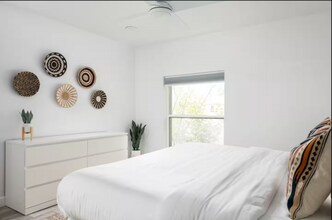 5601 E Sylvia St in Scottsdale, AZ - Building Photo - Building Photo