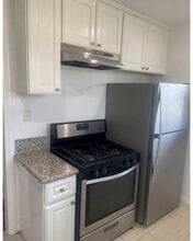 10045 S Wilton Plz, Unit Top Unit in Los Angeles, CA - Foto de edificio - Building Photo