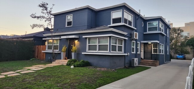 10641 Whipple St, Unit 10641.5