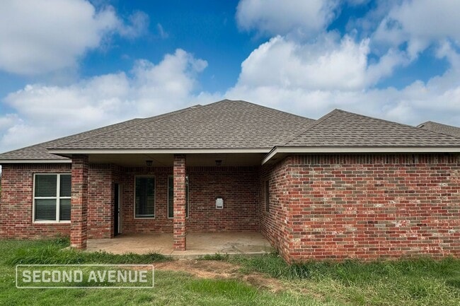11101 Lake Park Dr in Oklahoma City, OK - Building Photo - Building Photo