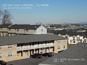 721 Hillmont Cir in Harrisonburg, VA - Building Photo - Building Photo