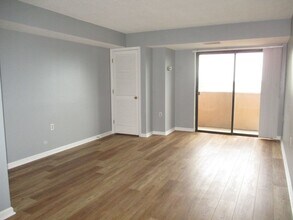 1301 N Courthouse Rd in Arlington, VA - Building Photo - Building Photo