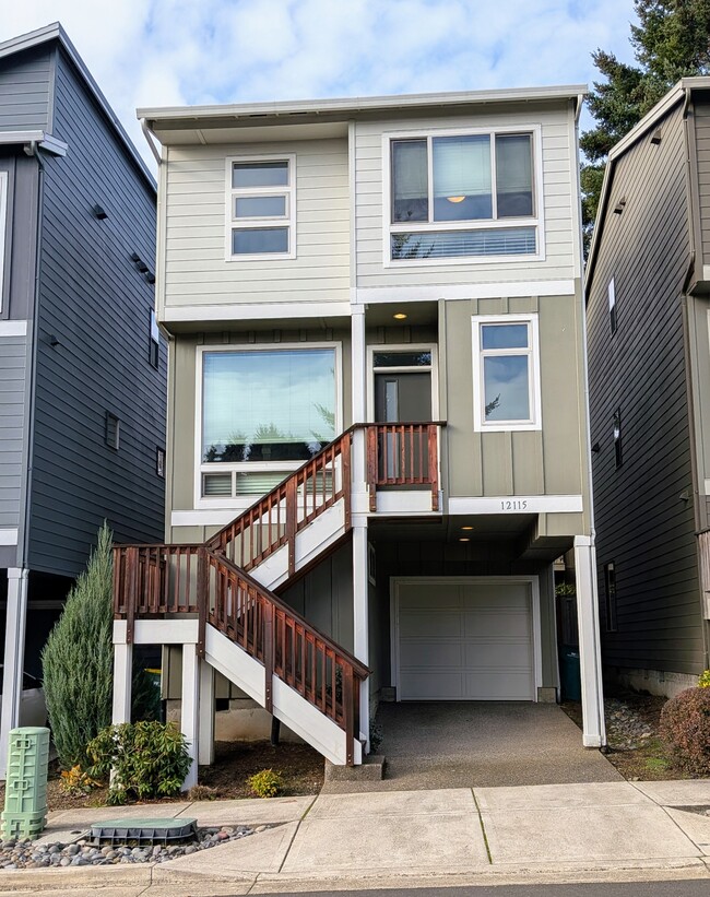 12115 SW Tesla Terrace in Beaverton, OR - Building Photo - Building Photo