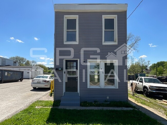 property at 516 E Boundary Ave