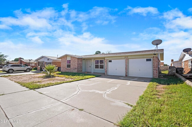 5712 Longview Dr in El Paso, TX - Foto de edificio - Building Photo