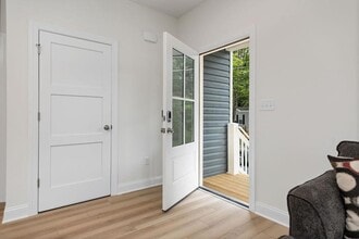 1025 Frye St in Waynesboro, VA - Foto de edificio - Building Photo