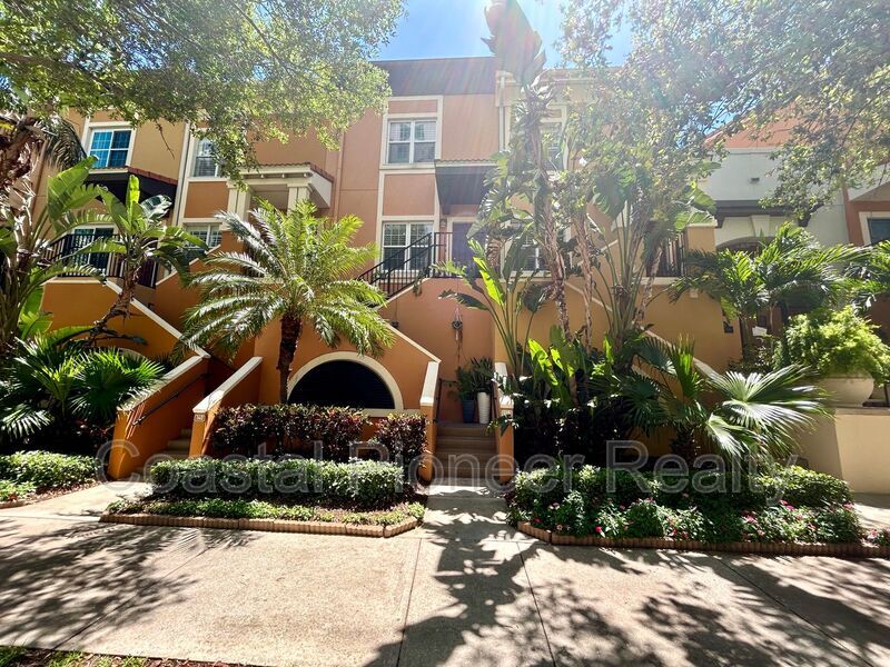 200 4th Ave S in St. Petersburg, FL - Building Photo