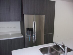 455 SW 91st Ave in Miami, FL - Building Photo - Building Photo