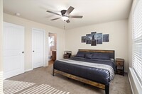 1604 Blue Jay Dr, Unit 6D in Ennis, TX - Foto de edificio - Building Photo