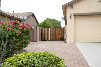 5528 W Alyssa Ln in Phoenix, AZ - Building Photo - Building Photo