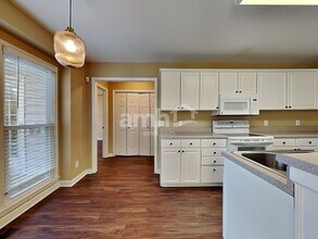 100 Lake Lennox Dr in Simpsonville, SC - Building Photo - Building Photo