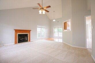 3894 Stella Dr in Clarksville, TN - Building Photo - Building Photo