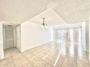 1461 Windorah Way in West Palm Beach, FL - Building Photo - Building Photo
