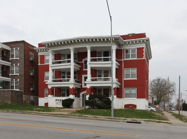 3647-3649 Paseo Blvd in Kansas City, MO - Building Photo - Building Photo