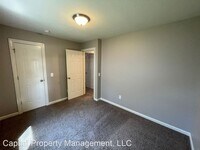 2902 Marguerite Dr photo'