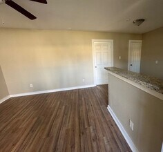 4706 Yellowstone Blvd, Unit 10 in Houston, TX - Building Photo - Building Photo