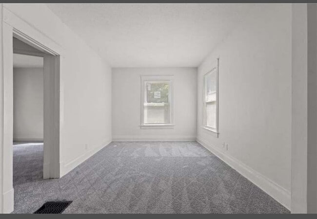 122 N White Ave, Unit Upper Level