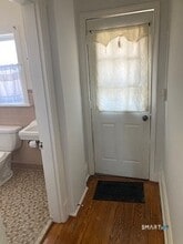 89 Town Hill Ave in Danbury, CT - Building Photo - Building Photo